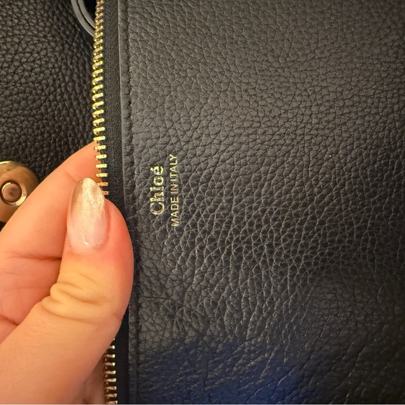 Chloe The Faye Large Leather Tote Bag. - Picture 7 of 11